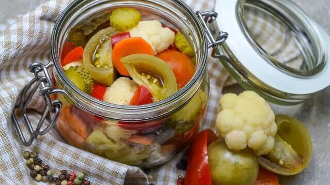 Surpriza toamnei! Murături în saramură cu miere. Gustul lor te va face să uiți rețeta clasică