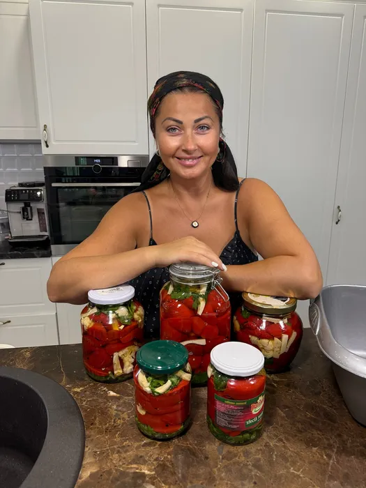 Cum prepară Gabriela Cristea gogoșarii opăriți în oțet. Secretul care face diferența
