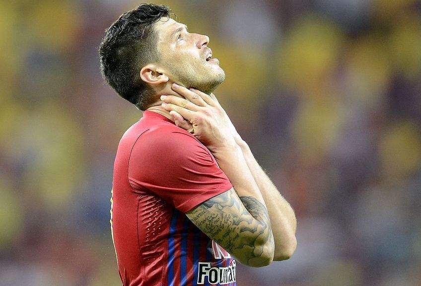 Un celebru fotbalist nu renunță și trece la fapte! Cheamă autoritățile la domiciliul mamei copilului său