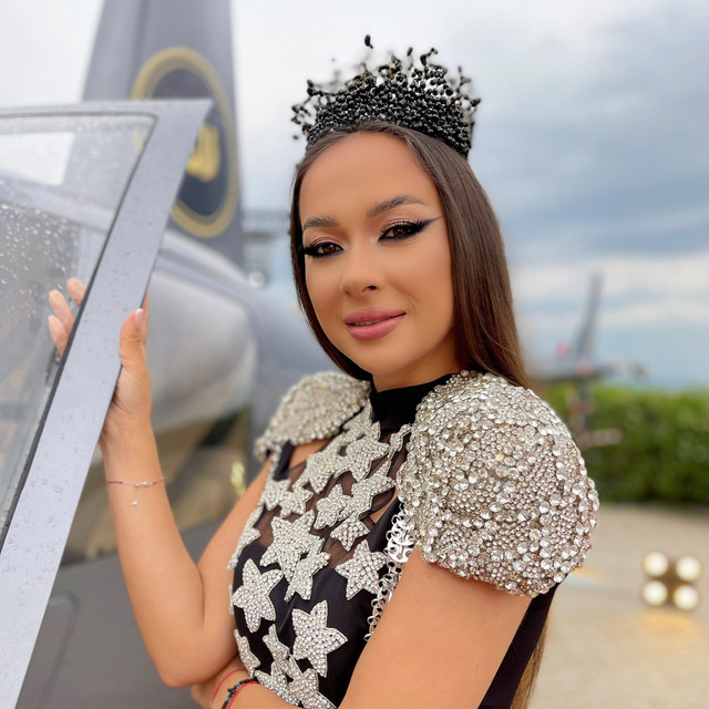 Ce gest a făcut Vlăduța Lupău în timp ce fratele ei avea probleme cu legea. La cine a apelat artista