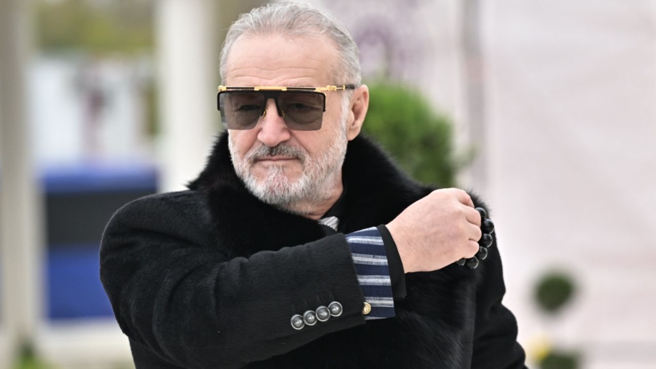 Gigi Becali, pas riscant după intervenția chirurgicală. Își pune sănătatea în joc: „Nu e bun pentru organism”