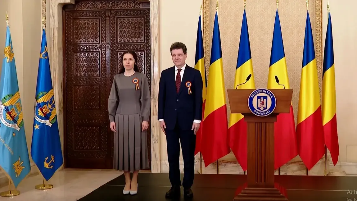 Ținuta Mirabelei Grădinaru, partenera președintelui Nicușor Dan, la recepția de Ziua Națională de la Cotroceni