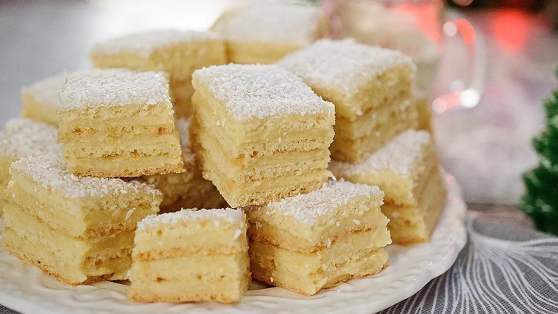 Albă ca Zăpada, prăjitura copilăriei. Rețeta autentică și micile secrete care o fac irezistibilă de Crăciun
