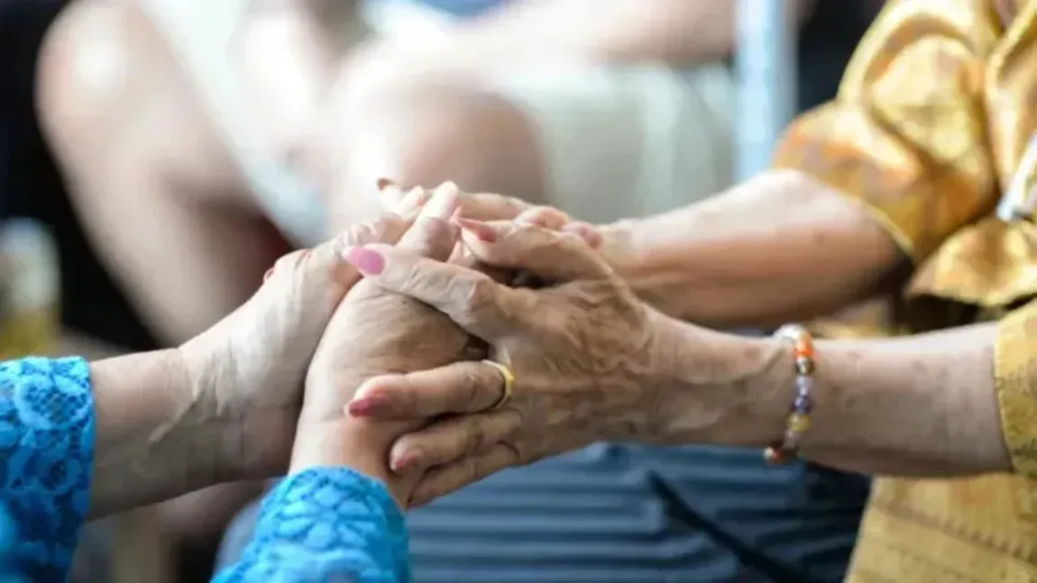 Pensii 2026. Există riscul unor întârzieri până pe 20 ianuarie. Ce se întâmplă cu pensionarii care primesc sumele prin virament bancar