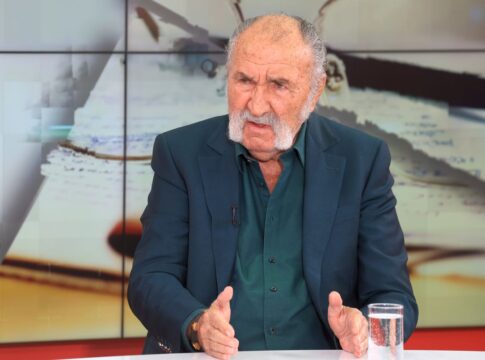 Da617b3e e66e 4902 85e8 f9931a10ac10