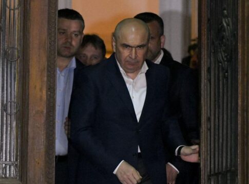 Romania se afunda din nou in turbulente politice ce scrie politico dupa ce psd i a retras sprijinul politic lui ilie bolojan