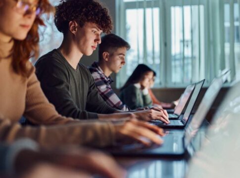 Tara europa tineri bani stat chirie naveta angajatori salariu