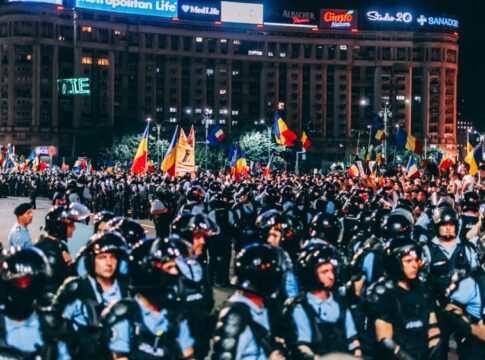 10 august protest piata victoriei shutterstockfoto 850x563