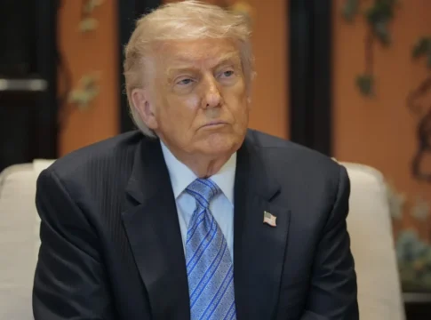 Donald trump o981b