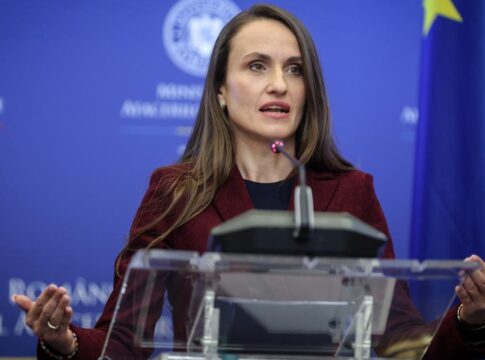 Ia romania in considerare sa declanseze articolul 4 din tratatul nato raspunsul ministrului oana toiu la cnn