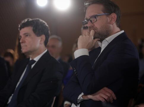 Incep consultarile la cotroceni surse nicusor dan va avea discutii astazi cu o parte din liderii fostei coalitii