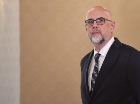 Kelemen hunor cheama psd pnl si usr la discutii e singura solutie trebuie gasit un premier responsabil care sa nu fie un rival